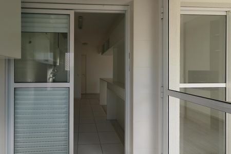 Apartamento para alugar com 68m², 2 quartos e 1 vagaÁrea de Serviço