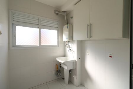 Apartamento para alugar com 68m², 2 quartos e 1 vagaÁrea de Serviço
