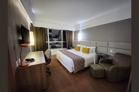 Sala de kitnet/studio à venda com 1 quarto, 28m² em Serra, Belo Horizonte