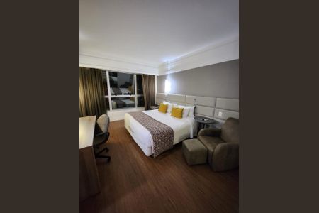 Quarto de kitnet/studio à venda com 1 quarto, 28m² em Serra, Belo Horizonte