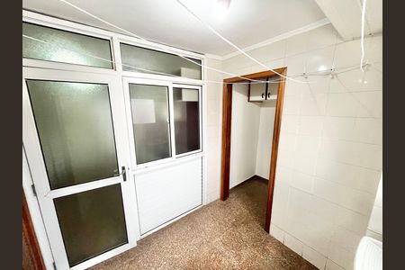 Apartamento para alugar com 97m², 3 quartos e 3 vagas Apartamento para alugar com 97m², 3 quartos e 3 vagasÁrea de Serviço