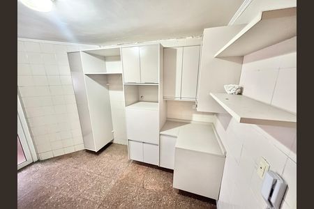 Apartamento para alugar com 97m², 3 quartos e 3 vagas Apartamento para alugar com 97m², 3 quartos e 3 vagasCozinha