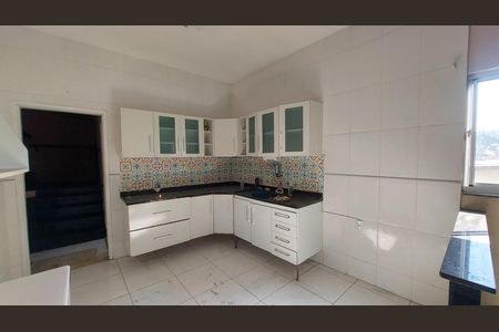 Cozinha de casa para alugar com 2 quartos, 80m² em Jardim Tupiara, Belford Roxo