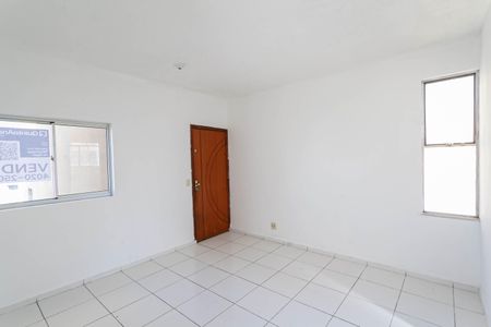 Apartamento à venda com 42m², 2 quartos e 1 vaga Apartamento à venda com 42m², 2 quartos e 1 vagaSala