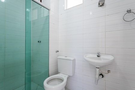 Apartamento à venda com 42m², 2 quartos e 1 vaga Apartamento à venda com 42m², 2 quartos e 1 vagaBanheiro social
