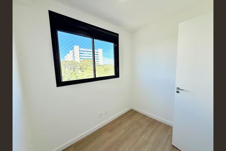 Quarto 1  de apartamento para alugar com 2 quartos, 55m² em Jardim São Luís, São Paulo