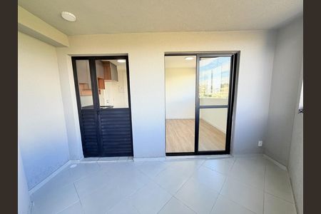 Varanda de apartamento para alugar com 2 quartos, 55m² em Jardim São Luís, São Paulo