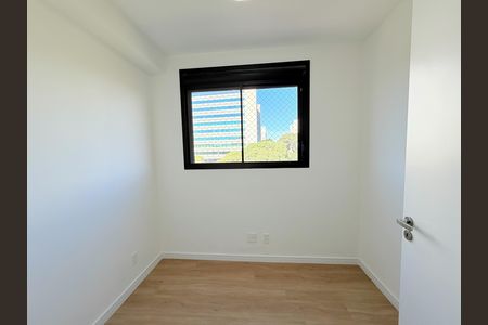 Quarto 1  de apartamento para alugar com 2 quartos, 55m² em Jardim São Luís, São Paulo