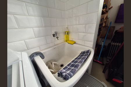 Apartamento à venda com 75m², 3 quartos e 1 vaga Apartamento à venda com 75m², 3 quartos e 1 vagaÁrea de Serviço Tanque