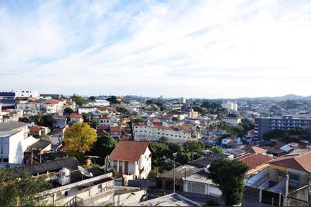 Casa à venda com 250m², 4 quartos e 3 vagas Casa à venda com 250m², 4 quartos e 3 vagasVista