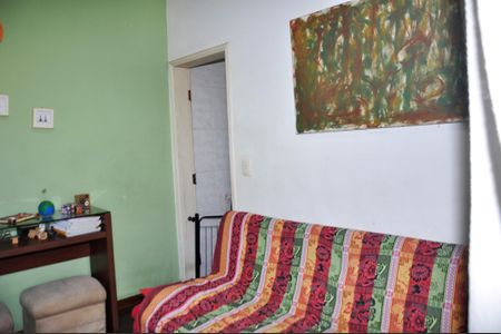 Casa à venda com 250m², 4 quartos e 3 vagas Casa à venda com 250m², 4 quartos e 3 vagasDetalhe - Sala