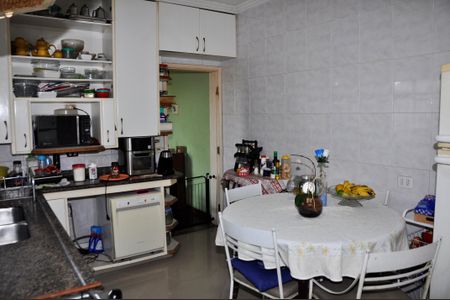 Casa à venda com 250m², 4 quartos e 3 vagas Casa à venda com 250m², 4 quartos e 3 vagasDetalhe - Cozinha
