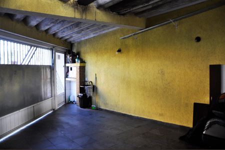 Casa à venda com 250m², 4 quartos e 3 vagas Casa à venda com 250m², 4 quartos e 3 vagasGaragem