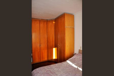 Casa à venda com 250m², 4 quartos e 3 vagas Casa à venda com 250m², 4 quartos e 3 vagasDetalhe - Quarto 02 com Suíte