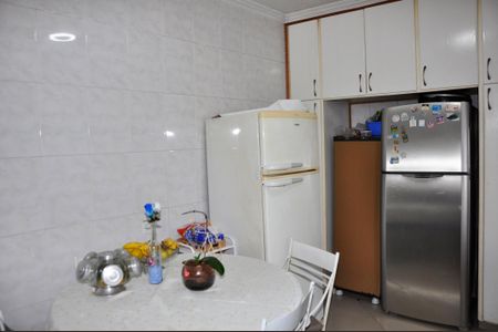Casa à venda com 250m², 4 quartos e 3 vagas Casa à venda com 250m², 4 quartos e 3 vagasDetalhe - Cozinha