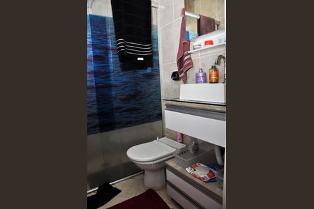 Casa à venda com 250m², 4 quartos e 3 vagas Casa à venda com 250m², 4 quartos e 3 vagasDetalhe - Suíte