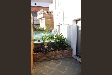 Casa à venda com 250m², 4 quartos e 3 vagas Casa à venda com 250m², 4 quartos e 3 vagasQuintal