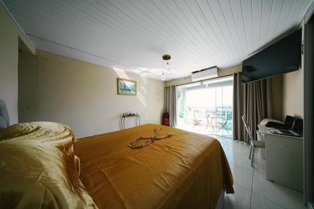 Casa à venda com 300m², 4 quartos e 1 vaga Casa à venda com 300m², 4 quartos e 1 vagaSuíte
