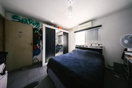 Casa à venda com 300m², 4 quartos e 1 vaga Casa à venda com 300m², 4 quartos e 1 vagaQuarto 1