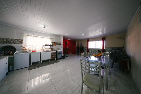Casa à venda com 300m², 4 quartos e 1 vaga Casa à venda com 300m², 4 quartos e 1 vagaÁrea de Serviço