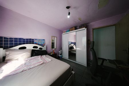 Casa à venda com 300m², 4 quartos e 1 vaga Casa à venda com 300m², 4 quartos e 1 vagaQuarto 3
