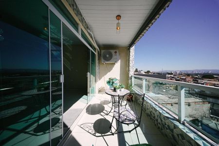Sacada da Suíte de casa à venda com 4 quartos, 300m² em Jardim Danfer, São Paulo