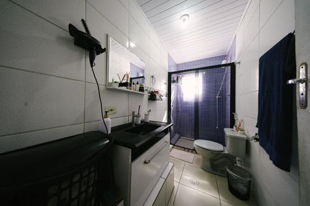 Casa à venda com 300m², 4 quartos e 1 vaga Casa à venda com 300m², 4 quartos e 1 vagaBanheiro 2