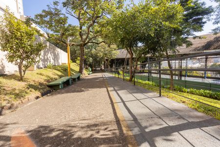 Apartamento para alugar com 75m², 3 quartos e 1 vagaPista de corrida