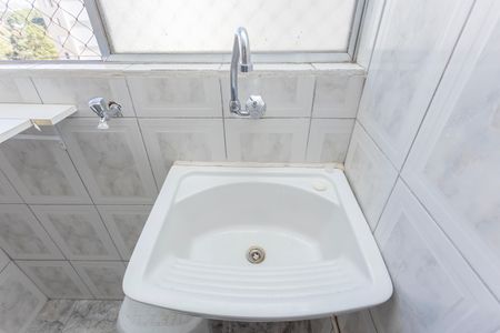 Apartamento para alugar com 75m², 3 quartos e 1 vagaÁrea de Serviço