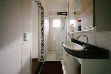 Casa de condomínio para alugar com 72m², 2 quartos e 1 vaga Casa de condomínio para alugar com 72m², 2 quartos e 1 vagaBanheiro da Suíte 1