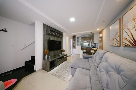 Sala de casa de condomínio para alugar com 2 quartos, 72m² em Vila Ré, São Paulo