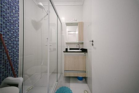 Casa de condomínio para alugar com 72m², 2 quartos e 1 vaga Casa de condomínio para alugar com 72m², 2 quartos e 1 vagaBanheiro da Suíte 2