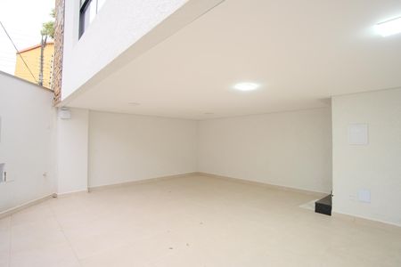 Garagem de casa à venda com 3 quartos, 127m² em Chácara Santo Antônio (zona Leste), São Paulo