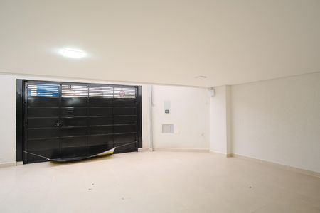 Garagem de casa à venda com 3 quartos, 127m² em Chácara Santo Antônio (zona Leste), São Paulo