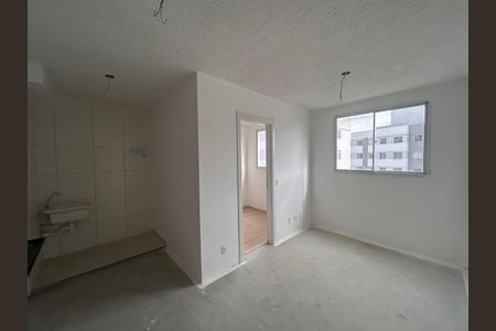 Apartamento para alugar com 33m², 2 quartos e sem vaga Apartamento para alugar com 33m², 2 quartos e sem vagaSala