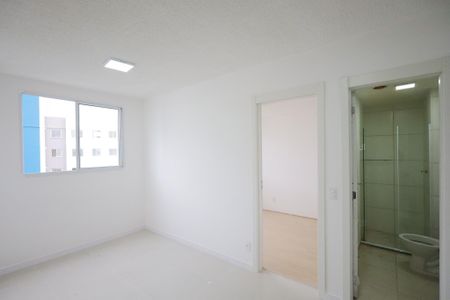 Sala  de apartamento para alugar com 2 quartos, 33m² em Usina Piratininga, São Paulo