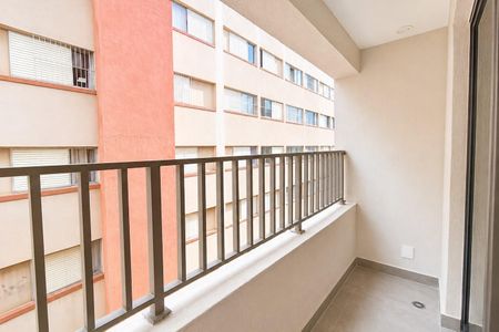 Studio à venda com 22m², 1 quarto e sem vaga Studio à venda com 22m², 1 quarto e sem vagaVaranda