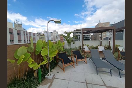 Studio à venda com 22m², 1 quarto e sem vaga Studio à venda com 22m², 1 quarto e sem vagaPiscina - Ducha
