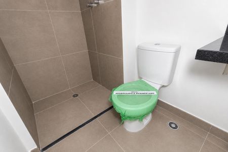 Banheiro de kitnet/studio à venda com 1 quarto, 22m² em Bela Vista, São Paulo