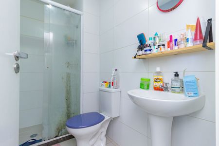 Apartamento à venda com 36m², 2 quartos e sem vaga Apartamento à venda com 36m², 2 quartos e sem vagaBanheiro