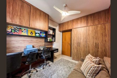 Casa à venda com 199m², 4 quartos e 4 vagas