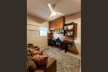 Casa à venda com 199m², 4 quartos e 4 vagas