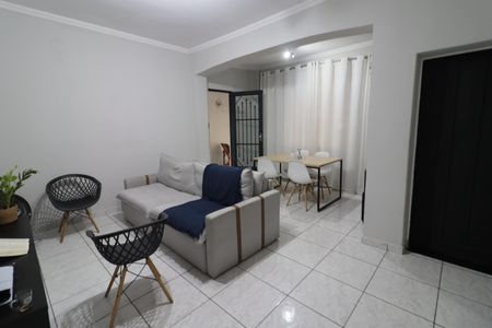Sala de casa para alugar com 3 quartos, 118m² em Iapi, Osasco