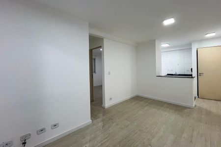 Sala de apartamento para alugar com 2 quartos, 50m² em Taboão, São Paulo