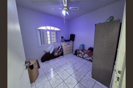Casa para alugar com 4 quartos, 250m² em Jardim São Jorge, São Paulo