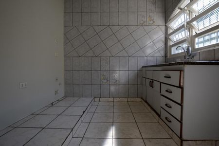 COZINHA de casa à venda com 4 quartos, 250m² em Jardim São Jorge, São Paulo