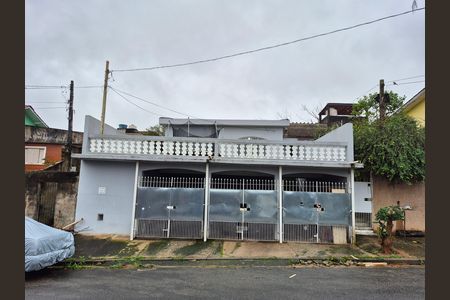 Casa para alugar com 4 quartos, 250m² em Jardim São Jorge, São Paulo
