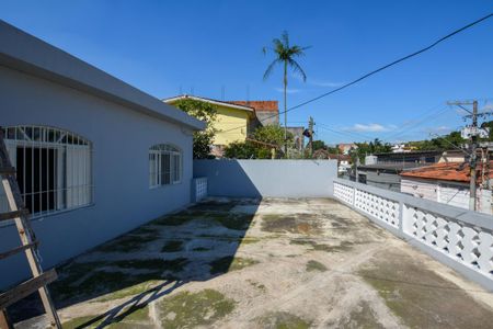 VARANDA de casa à venda com 4 quartos, 250m² em Jardim São Jorge, São Paulo