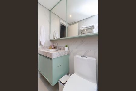 Apartamento à venda com 180m², 3 quartos e 2 vagas Apartamento à venda com 180m², 3 quartos e 2 vagasBanheiro 2