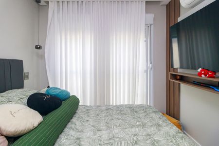 Apartamento à venda com 180m², 3 quartos e 2 vagas Apartamento à venda com 180m², 3 quartos e 2 vagasSuíte